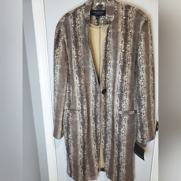 𝅺andrew Marc Coat - Picture 7 of 13